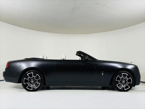 2016 Rolls-Royce Dawn Base