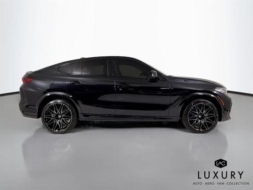 Black Sapphire Metallic 2022 BMW X6 M