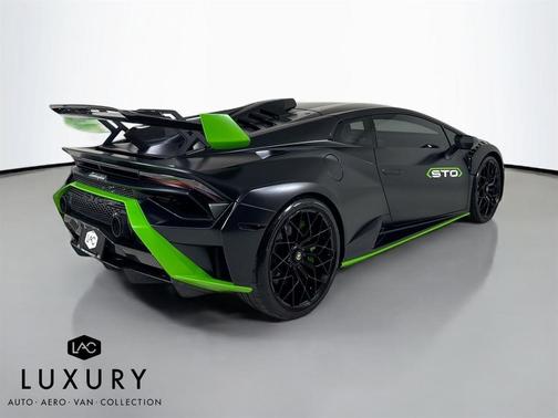 2023 Lamborghini Huracan STO Coupe