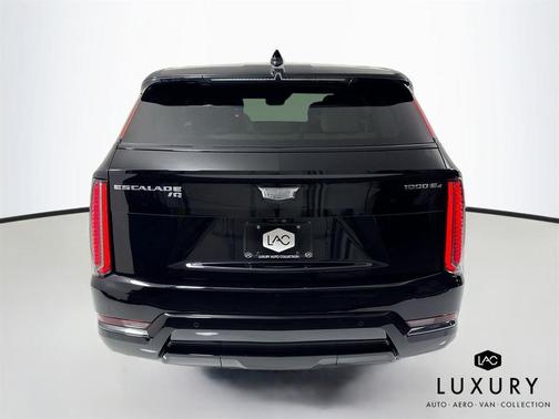 2025 Cadillac Escalade IQ Sport 1