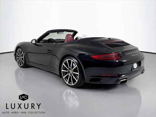 2017 Porsche 911 Carrera