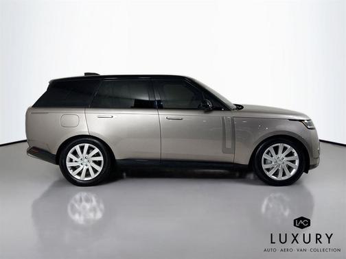 2023 Land Rover Range Rover P400 SE