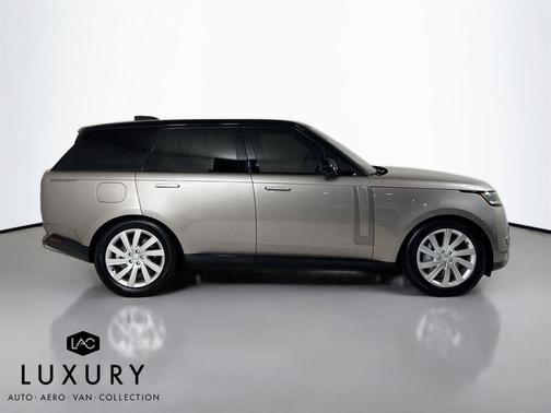 2023 Land Rover Range Rover P400 SE