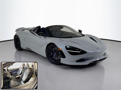 2025 McLaren 750S Spider