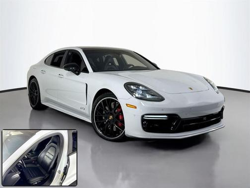 2020 Porsche Panamera GTS