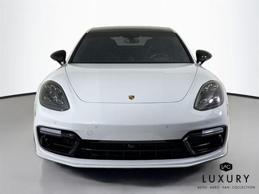 2020 Porsche Panamera GTS