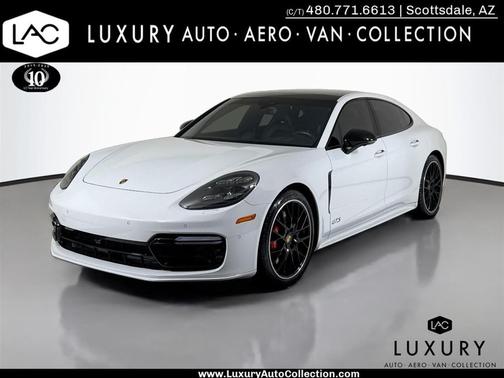 2020 Porsche Panamera GTS