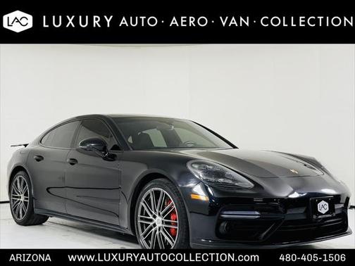 2018 Porsche Panamera Turbo