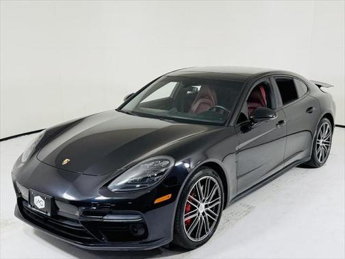 2018 Porsche Panamera Turbo