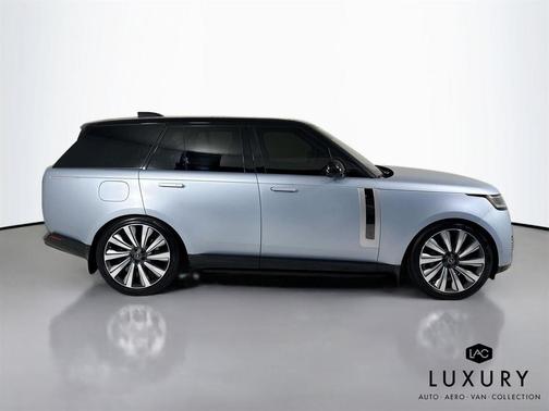 2023 Land Rover Range Rover SV