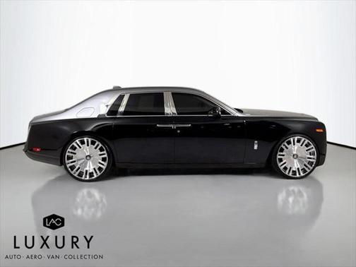 2022 Rolls-Royce Phantom Two Tone