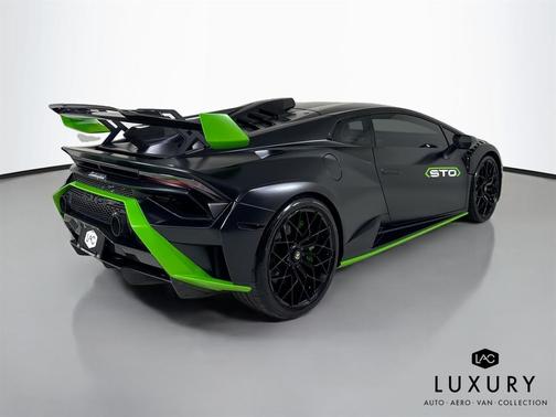 2023 Lamborghini Huracan STO Coupe