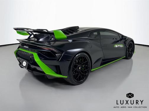 2023 Lamborghini Huracan STO Coupe