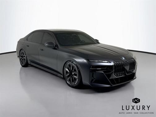 2025 BMW 760 xDrive