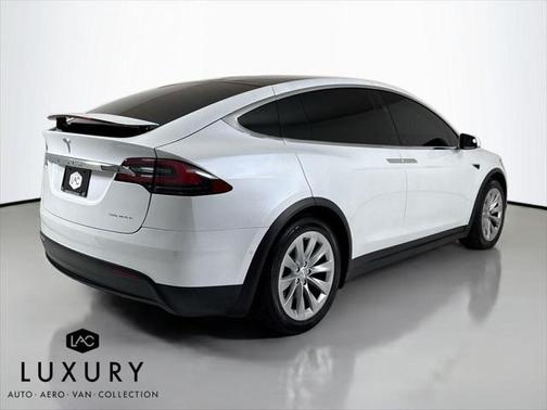 2020 Tesla Model X Long Range Plus Dual Motor All-Wheel Drive