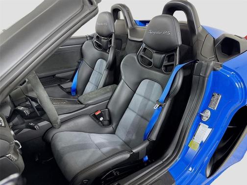 2024 Porsche 718 Spyder RS