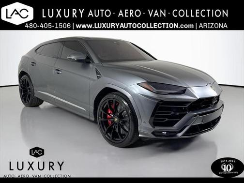 2019 Lamborghini Urus AWD