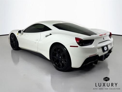 2016 Ferrari 488 GTB Carbon Interior * Parking Sensors * Daytona's