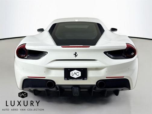 2016 Ferrari 488 GTB Carbon Interior * Parking Sensors * Daytona's
