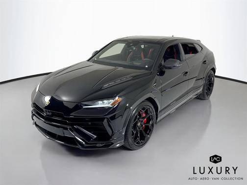 2023 Lamborghini Urus Performante