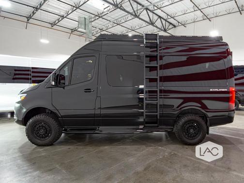 2022 Mercedes-Benz Sprinter 2500 Standard Roof