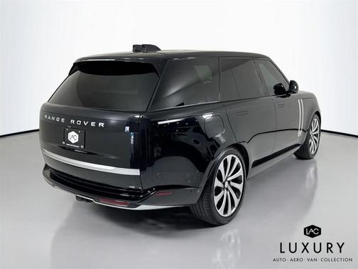 2025 Land Rover Range Rover P530 Autobiography