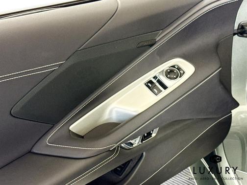 2024 Chevrolet Corvette Stingray w/1LT