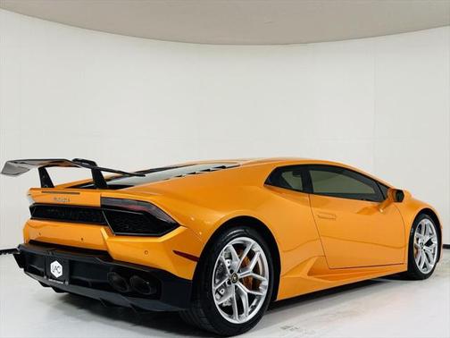 2017 Lamborghini Huracan LP580-2