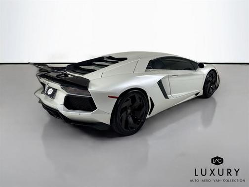 2015 Lamborghini Aventador LP700-4