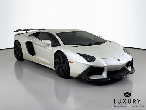 2015 Lamborghini Aventador LP700-4