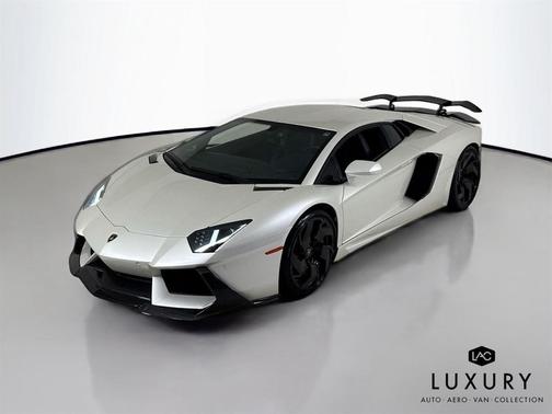 2015 Lamborghini Aventador LP700-4