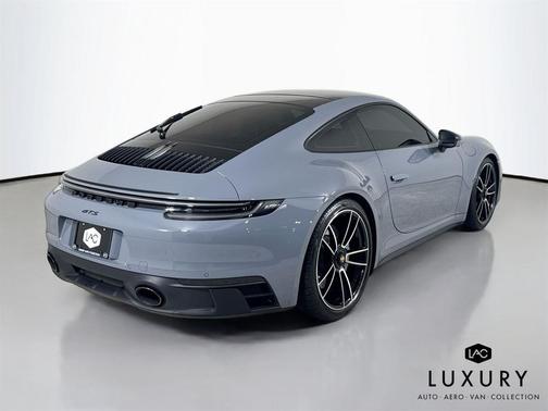 2024 Porsche 911 Carrera GTS