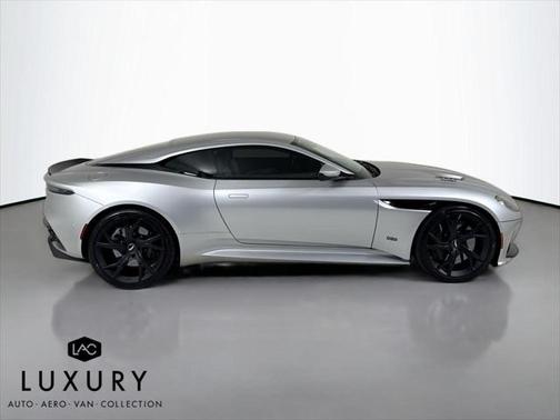 2019 Aston Martin DBS Superleggera