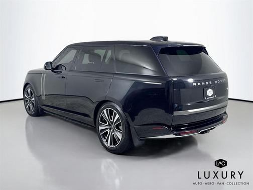 2023 Land Rover Range Rover P530 SE