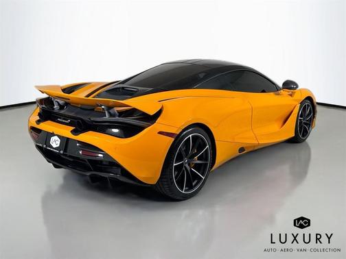 2022 McLaren 720S Base