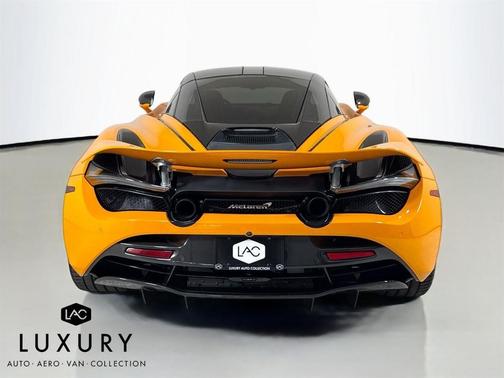 2022 McLaren 720S Base