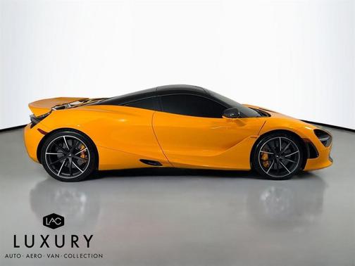 2022 McLaren 720S Base