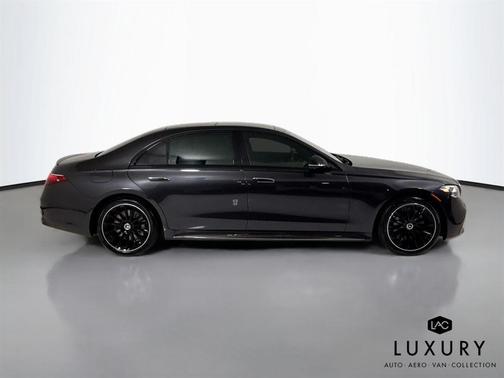 Graphite Grey 2023 Mercedes-Benz S-Class 4MATIC