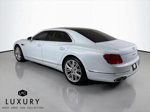 2022 Bentley Flying Spur V8