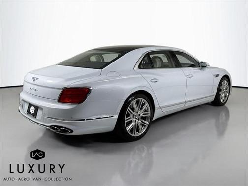 2022 Bentley Flying Spur V8
