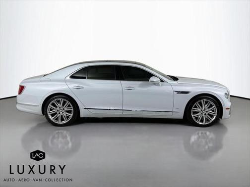 2022 Bentley Flying Spur V8