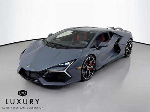 2024 Lamborghini Revuelto
