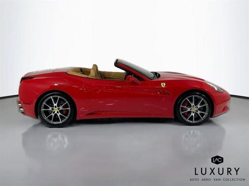 2010 Ferrari California Base