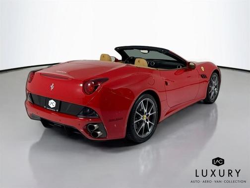 2010 Ferrari California Base