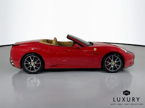 2010 Ferrari California Base