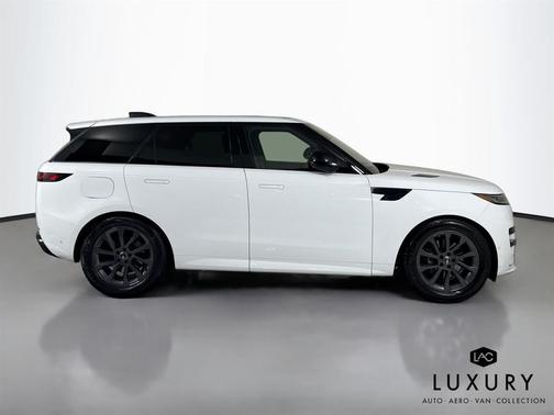 2024 Land Rover Range Rover Sport SE