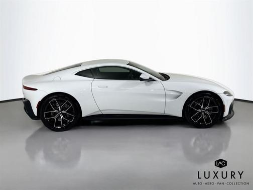 2022 Aston Martin Vantage F1 Edition