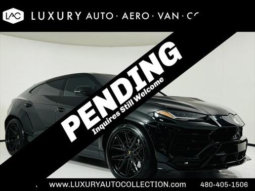 2022 Lamborghini Urus Pearl Capsule