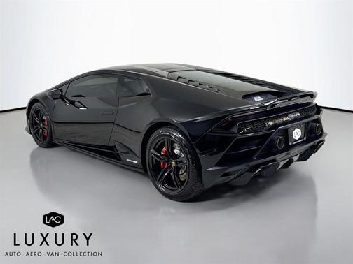 2021 Lamborghini Huracan EVO Coupe