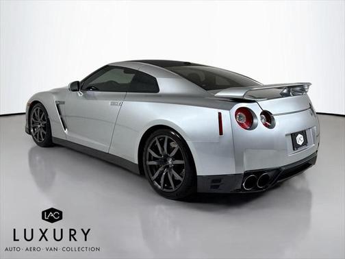 2012 Nissan GT-R Premium